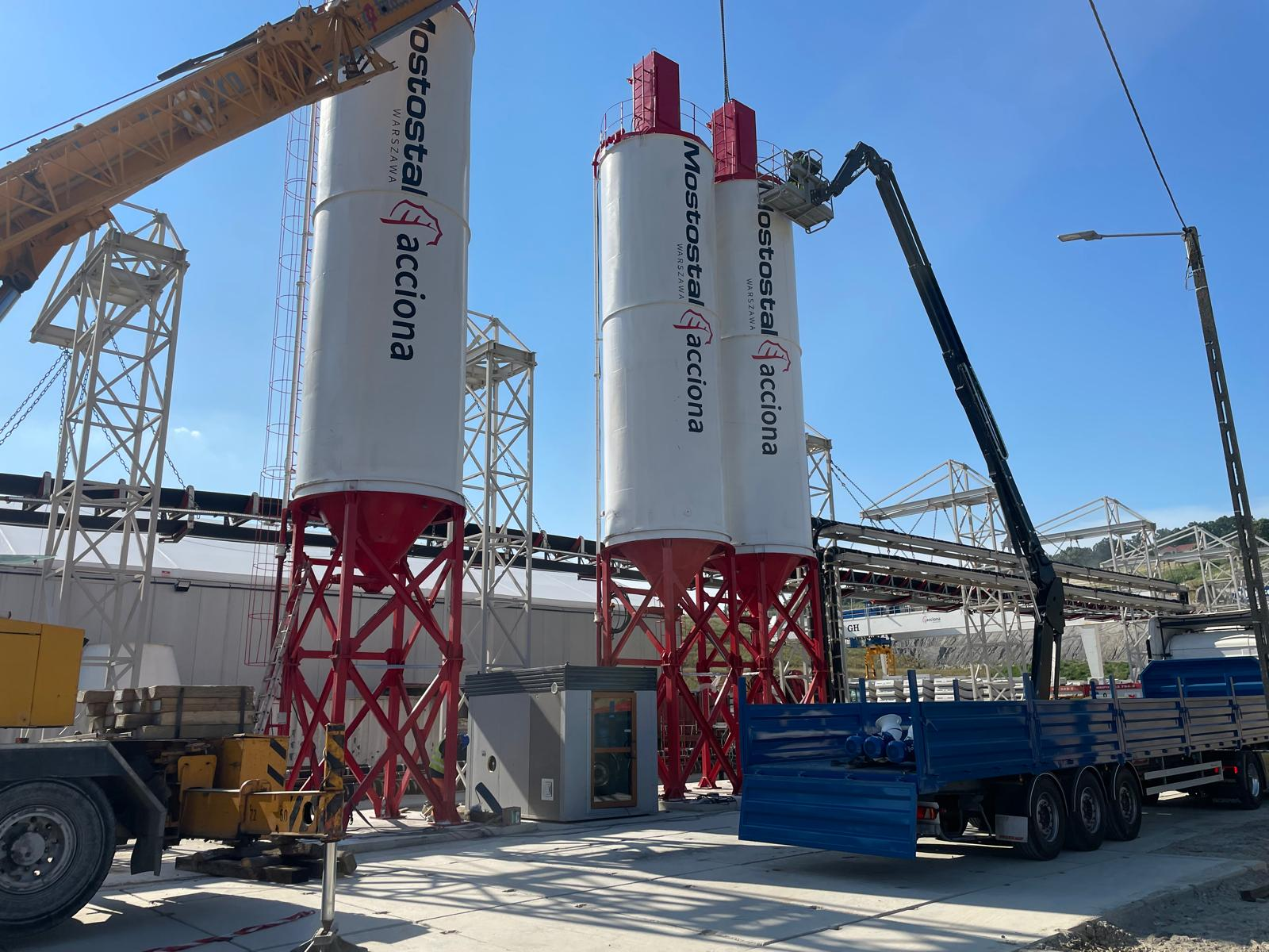 Kompleks silosów EcoInvest dla Mostostal Acciona